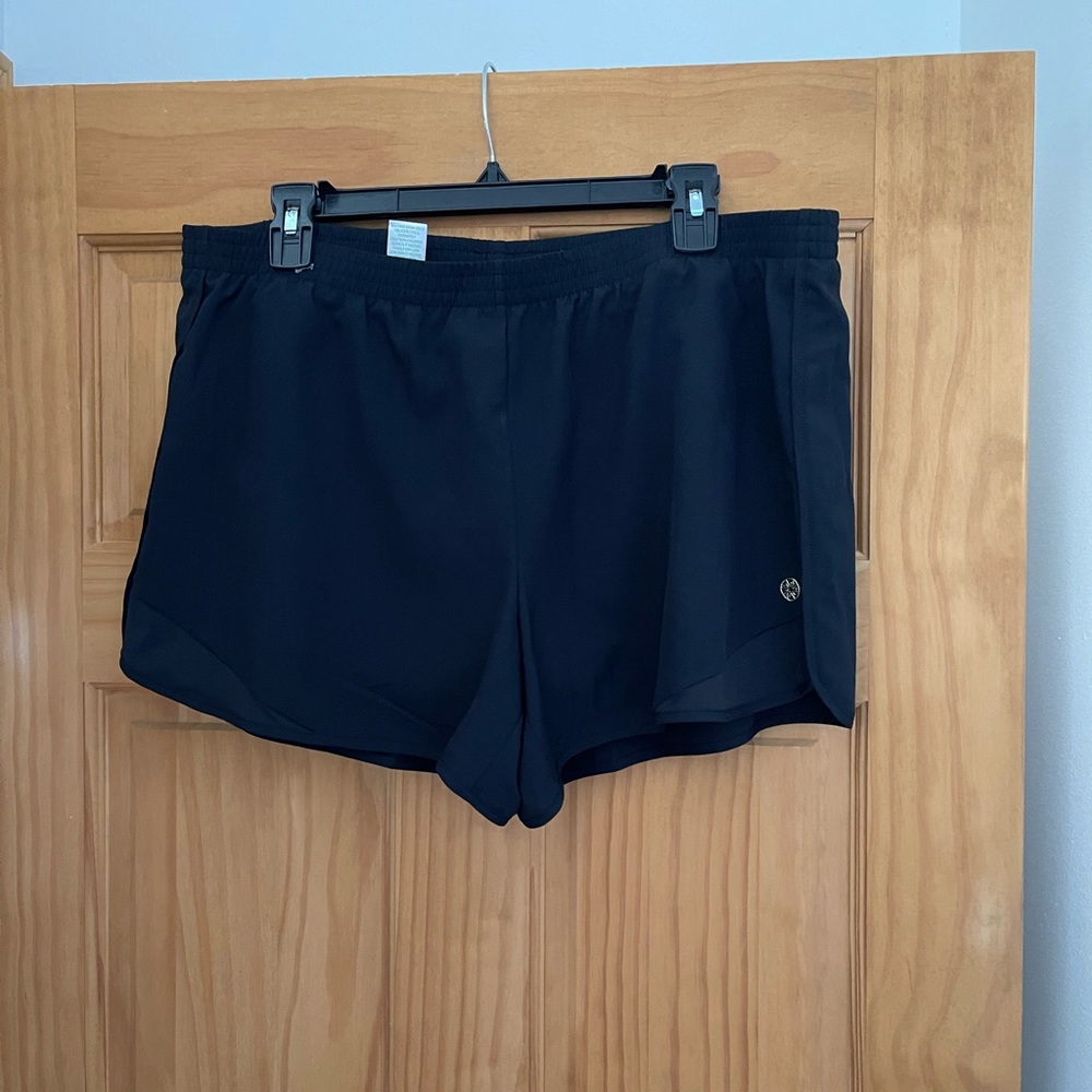 Lilly Pulitzer Black Athletic Shorts